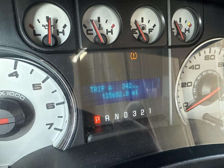 2010-ford-f150-xlt-image-15