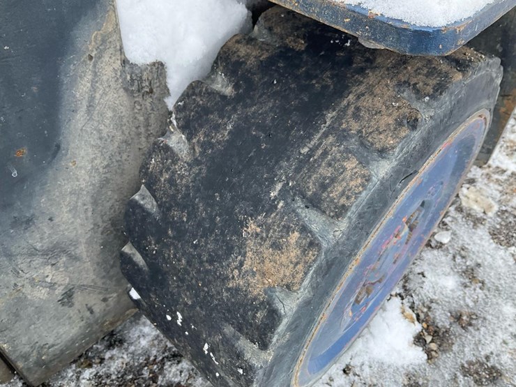 #1354-•-caterpillar-t80b-forklift-image-23