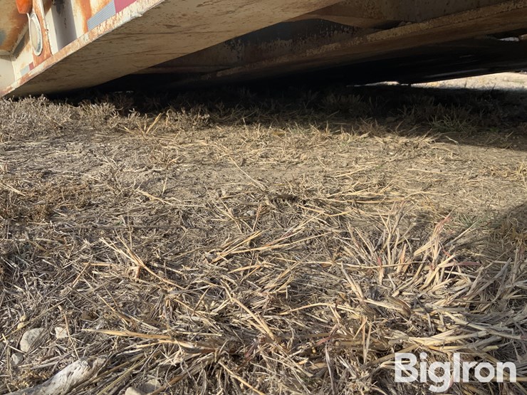 1976-holt-hlf-70-quad/a-folding-neck-trailer-image-12