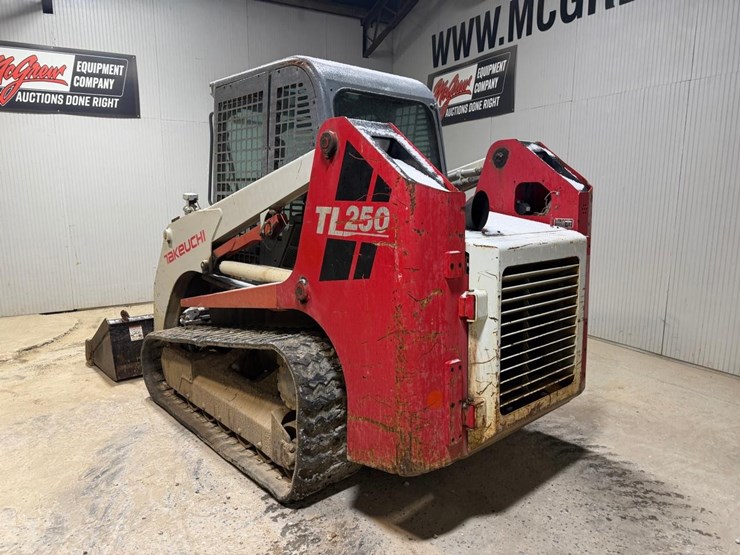 takeuchi-tl250-image-3