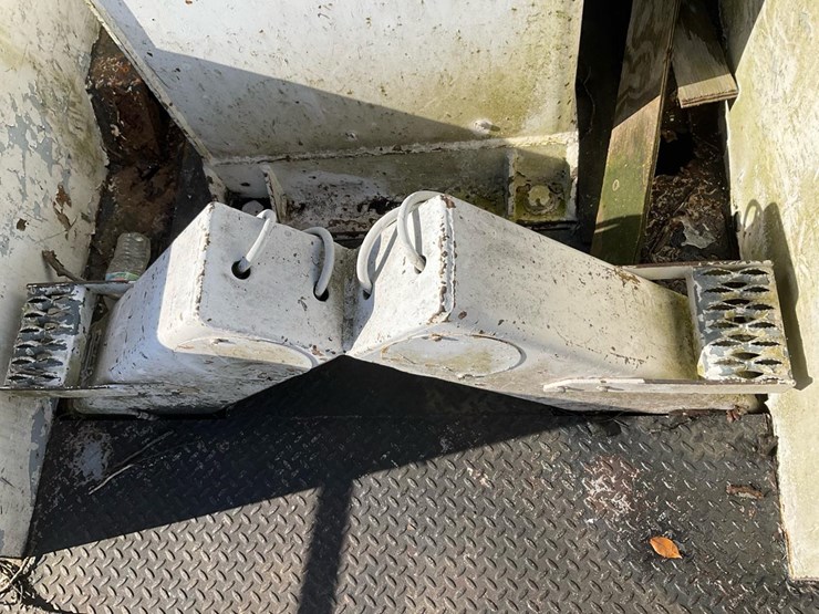 2001-international-4900-image-73