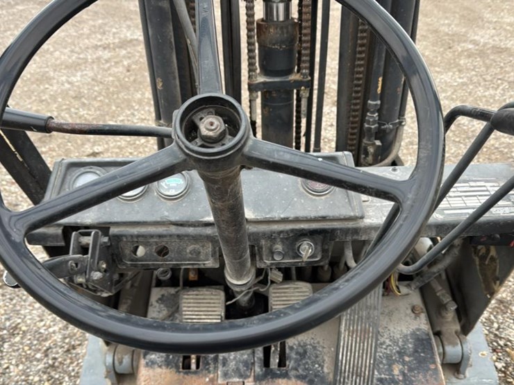 #1360-•-kalmar-dc-25-forklift*-image-26