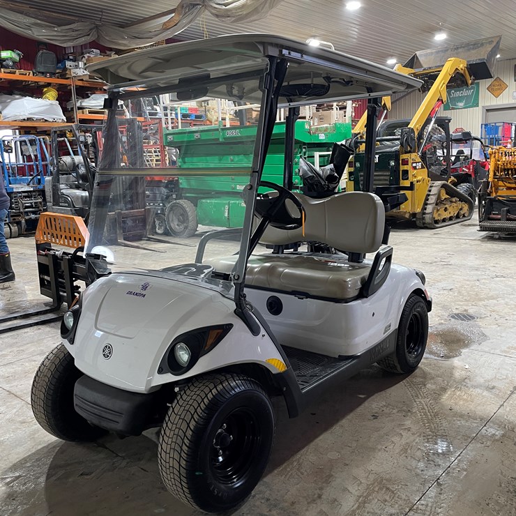 #7476 • 2014 Yamaha Electric Golf Cart