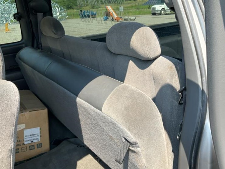 2005-chevrolet-silverado-2500hd-image-89