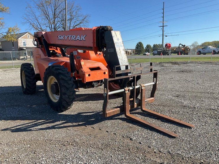 2016-sky-trak-6042-image-7