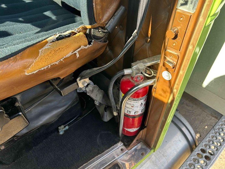 western-star-4964f-image-83