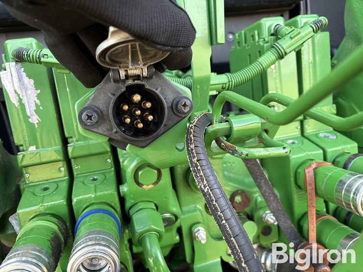 john-deere-6130m-image-11