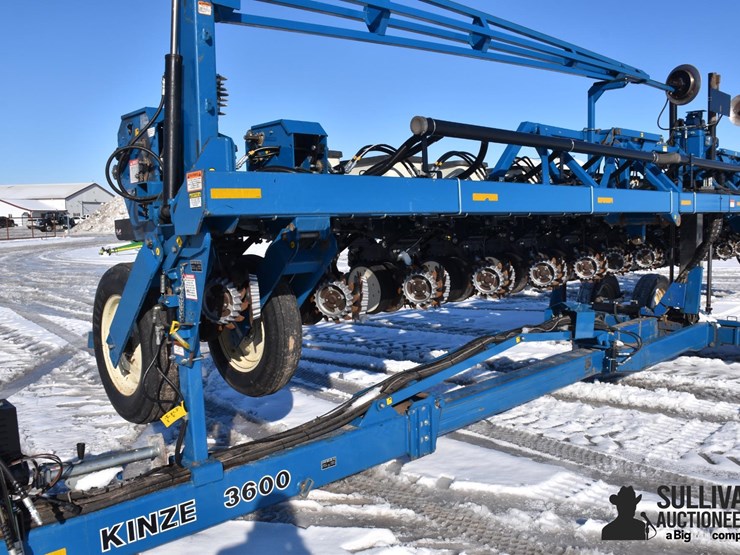 kinze-3600-image-12