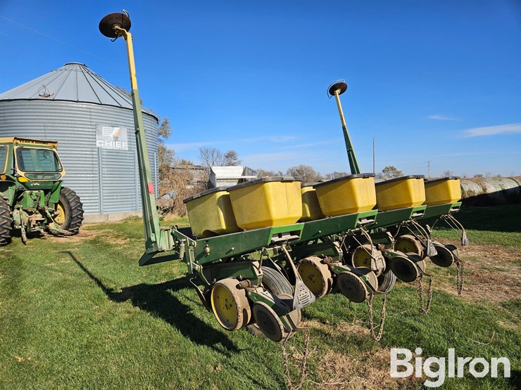 john-deere-7000-image-7