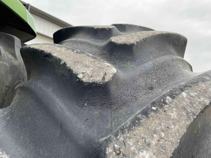 john-deere-8300-image-16