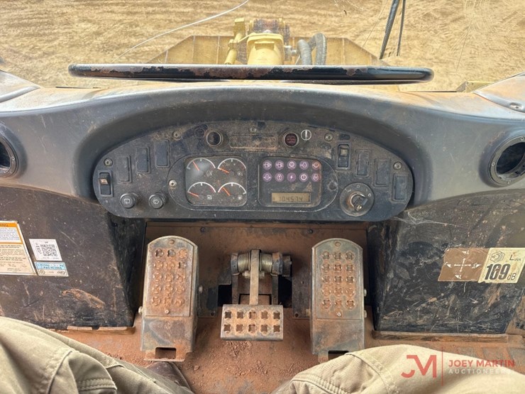 caterpillar-953c-image-27