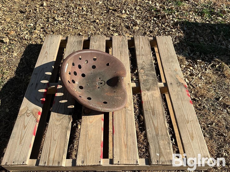 antique-tractor-seat-image-4
