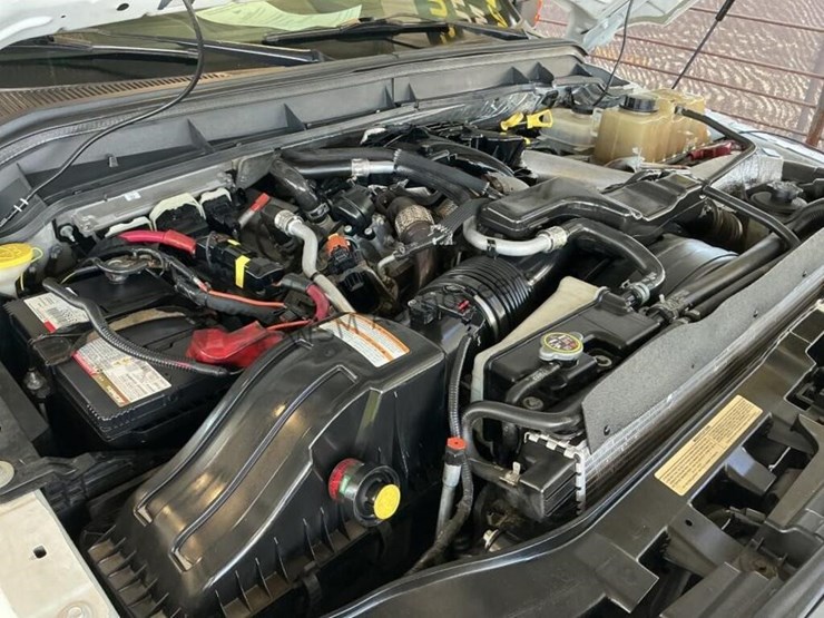 2014-ford-f550-image-14