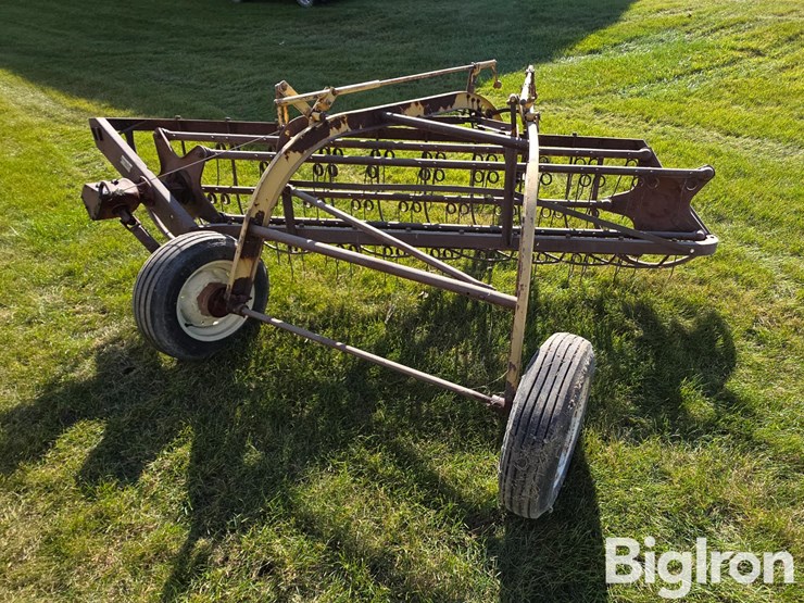 new-holland-s55-image-6