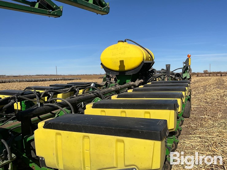 2008-john-deere-1770nt-image-9