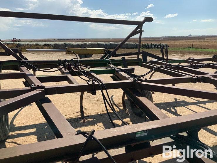 john-deere-1610-image-18