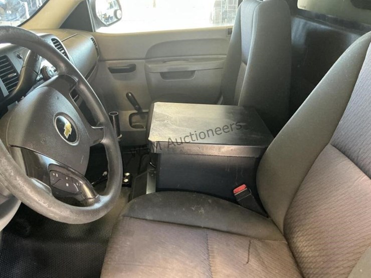 2012-chevrolet-silverado-1500-image-19