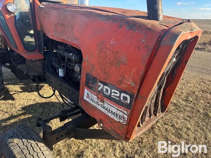 allis-chalmers-7020-image-17