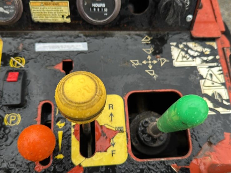 ditch-witch-sk800-image-30