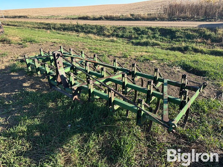 john-deere-c11-image-1