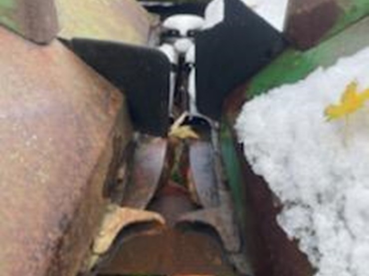 john-deere-843-image-10