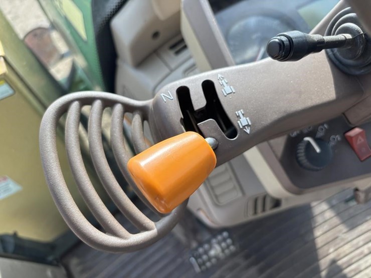 john-deere-7220-image-33