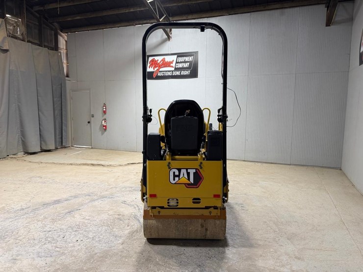 2019-caterpillar-cb1.7-image-4