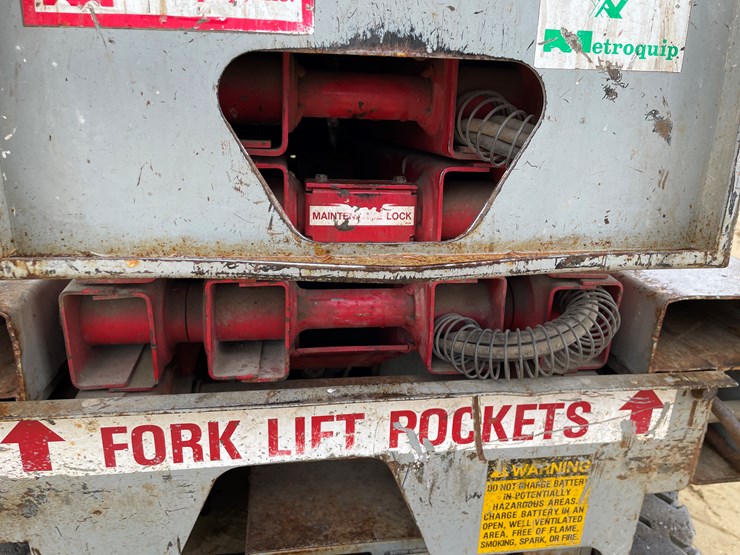 #300-•-1996-mec-scissor-lift-image-21