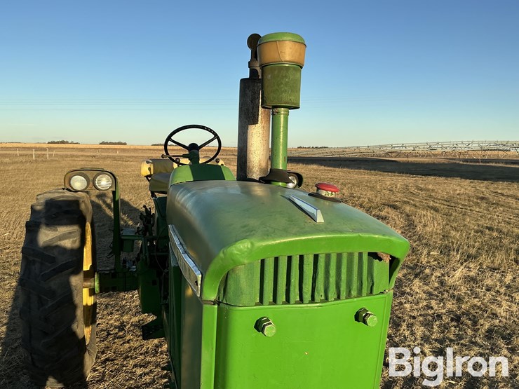 john-deere-3010-image-12