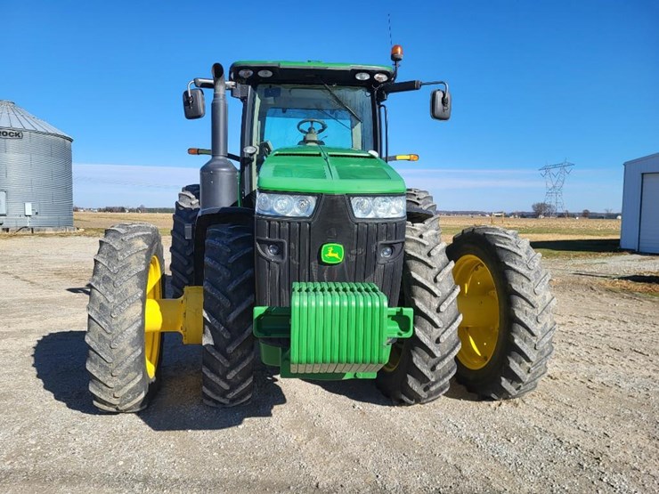john-deere-8335r-image-8