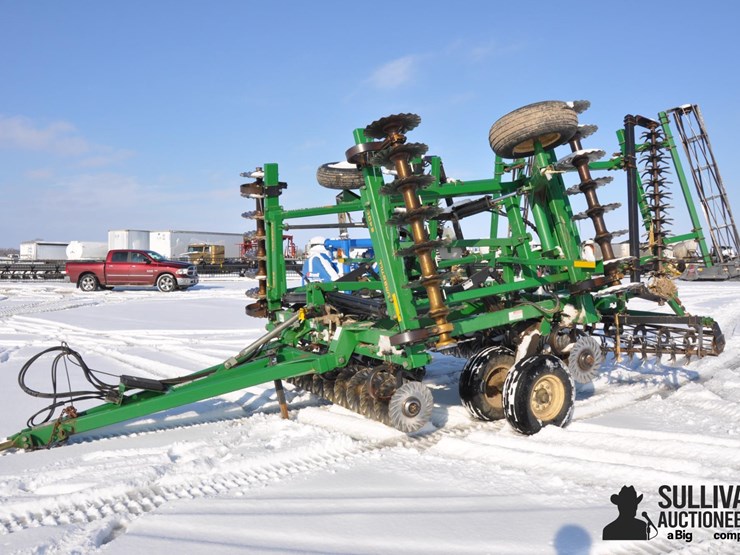 great-plains-2400tt-image-1