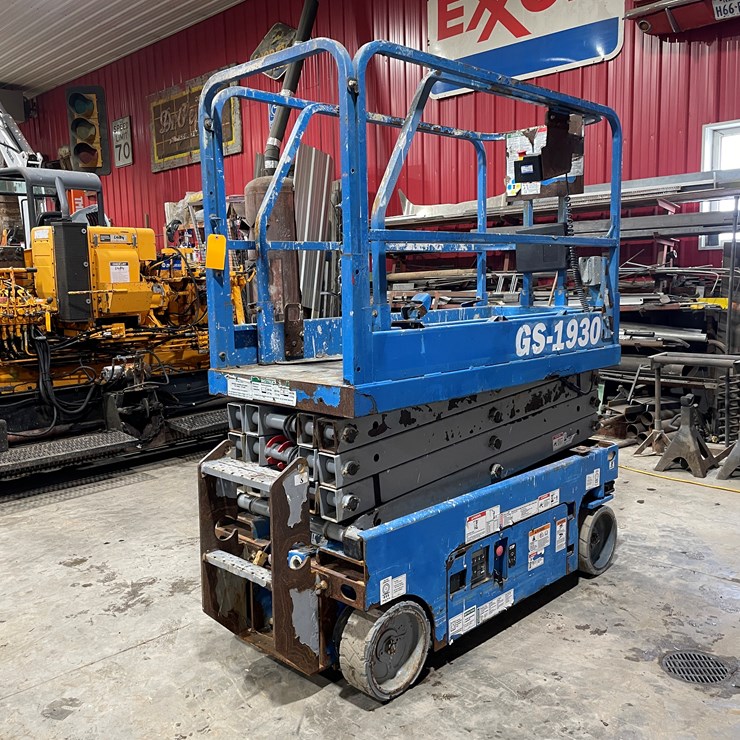 2018 GENIE GS1930