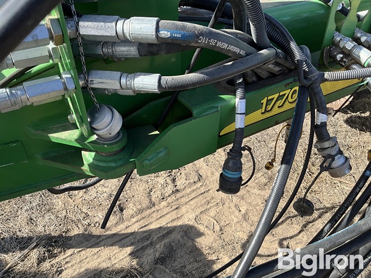 2013-john-deere-1770nt-image-12