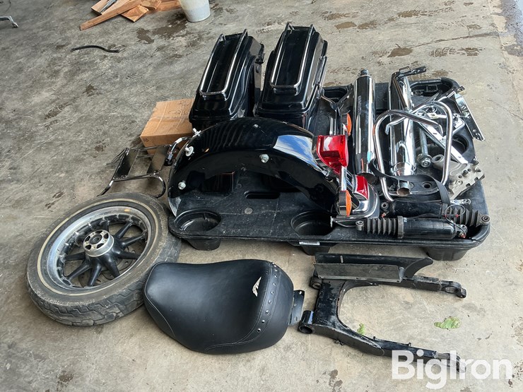 2002-harley-davidson-road-king-classic-parts-image-7