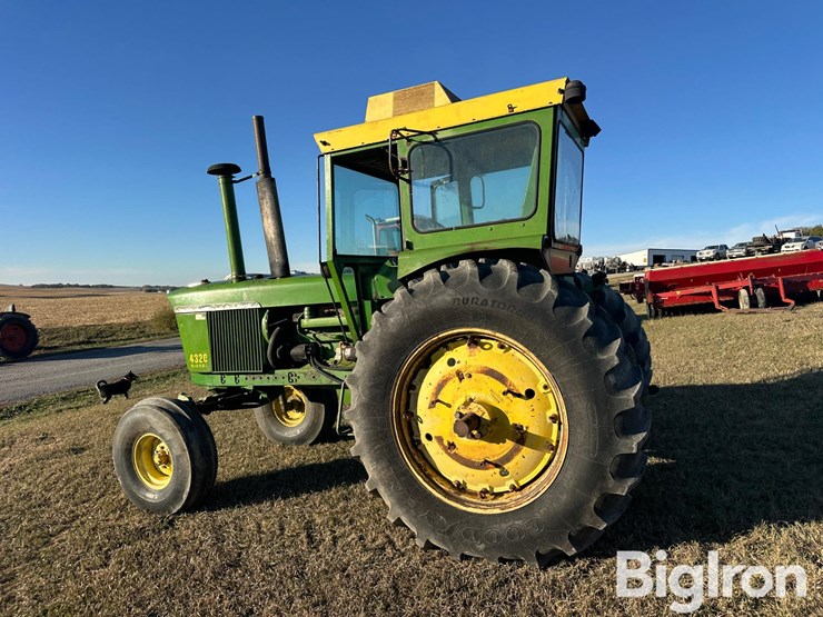 john-deere-4320-image-8