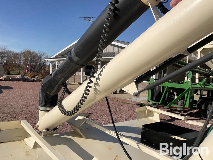 2011-meridian-titan-2-image-20