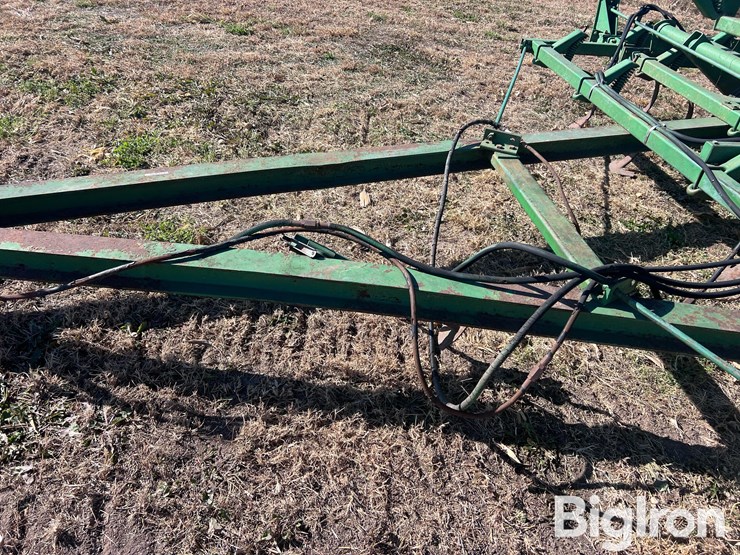 john-deere-1010-image-19