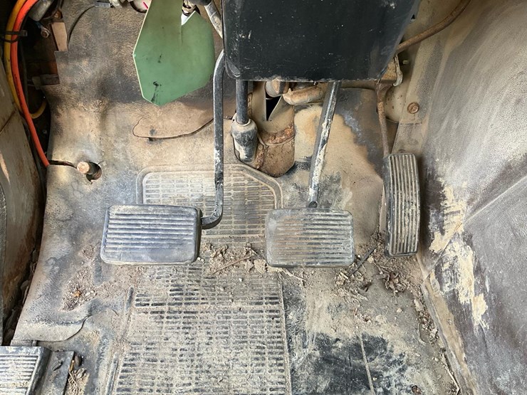 international-1854s-image-96