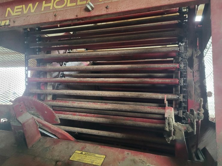 new-holland-851-image-11