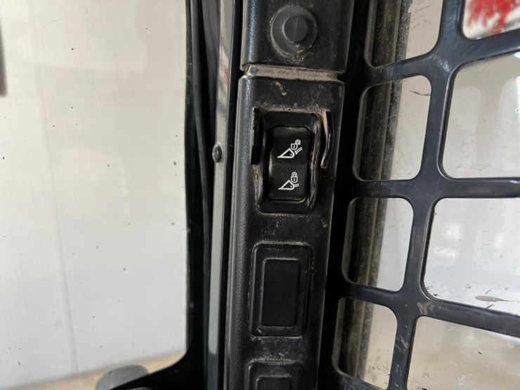 bobcat-s770-image-25