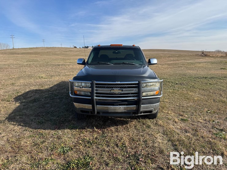 2002-chevrolet-2500-image-2