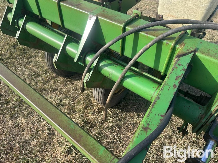 john-deere-7000-image-13