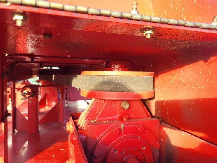 new-holland-1431-image-41