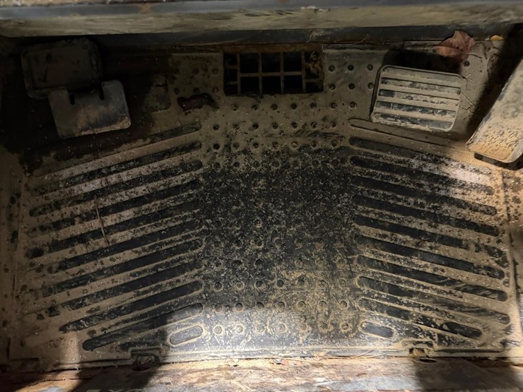 takeuchi-tl250-image-31