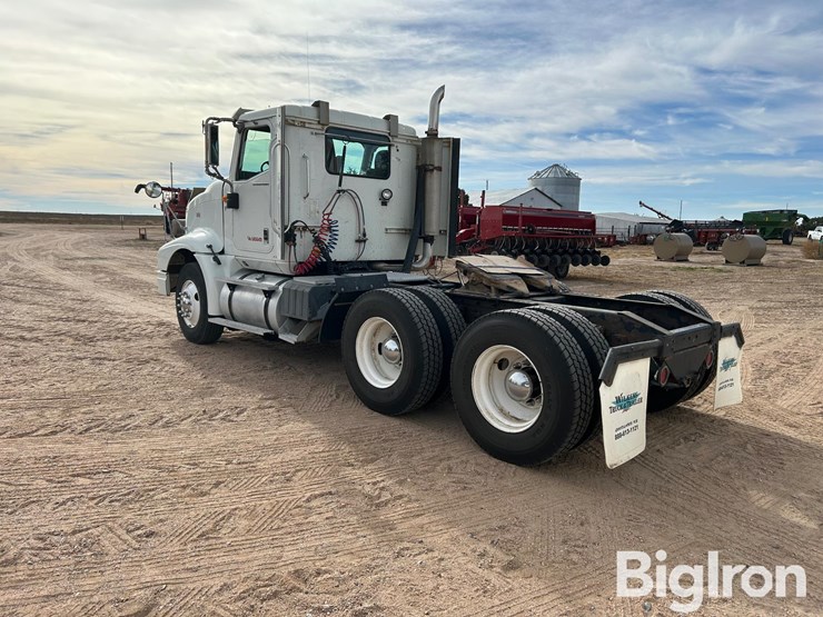 2003-international-9400-image-7