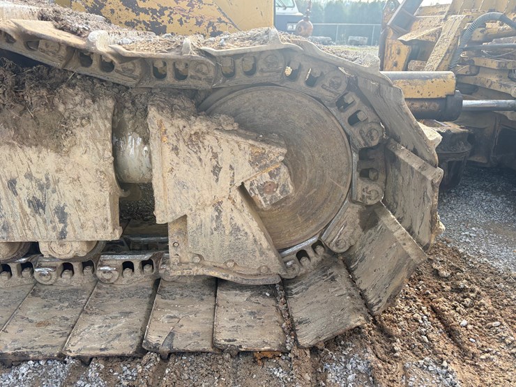 caterpillar-d4h-image-9