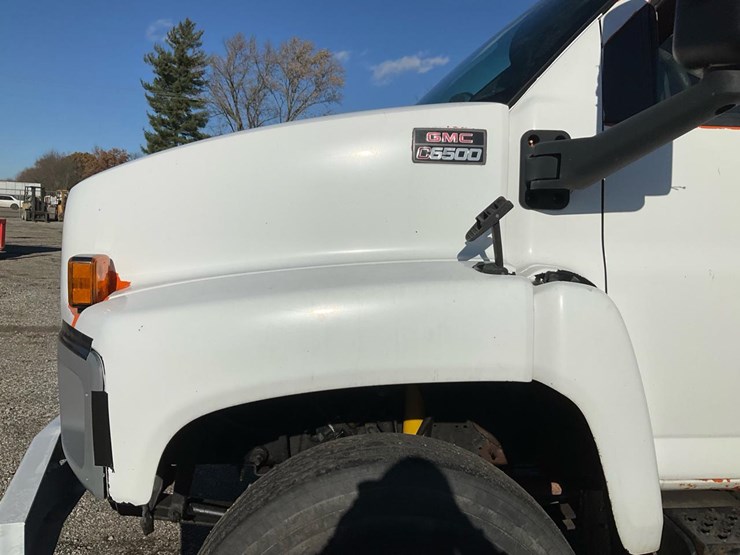 gmc-topkick-image-14