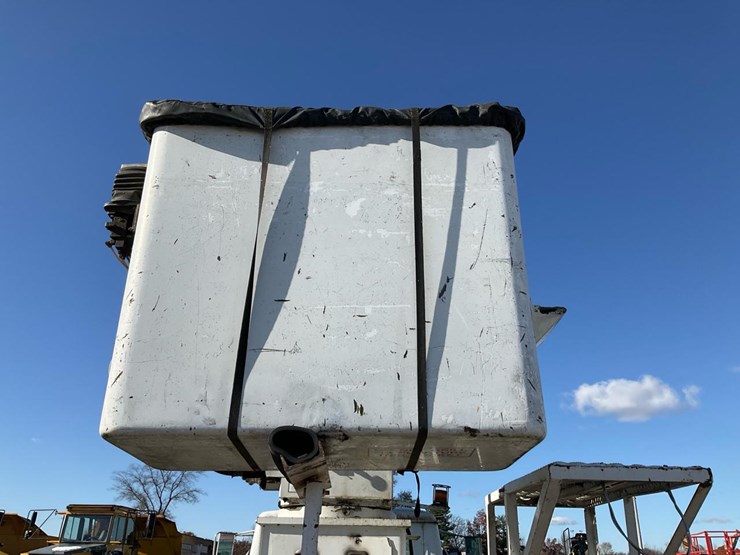 2001-international-4900-image-43