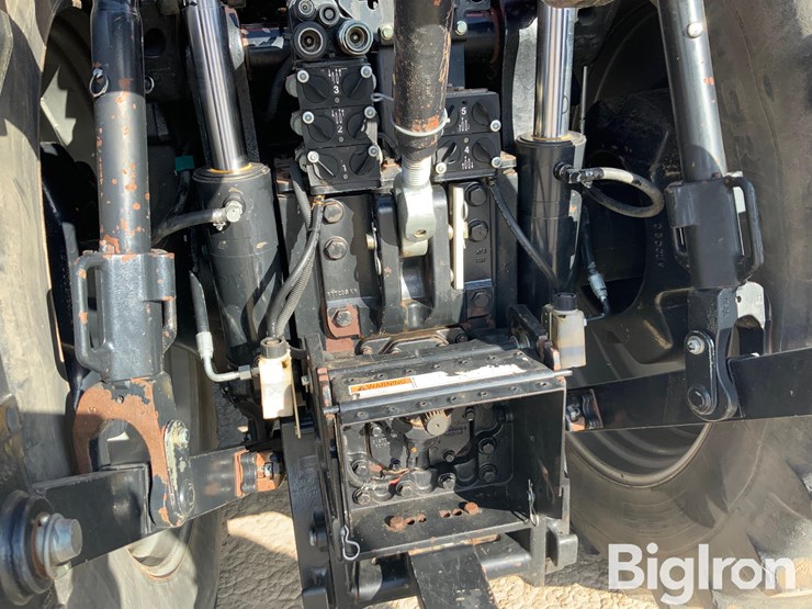 case-ih-magnum-340-image-11