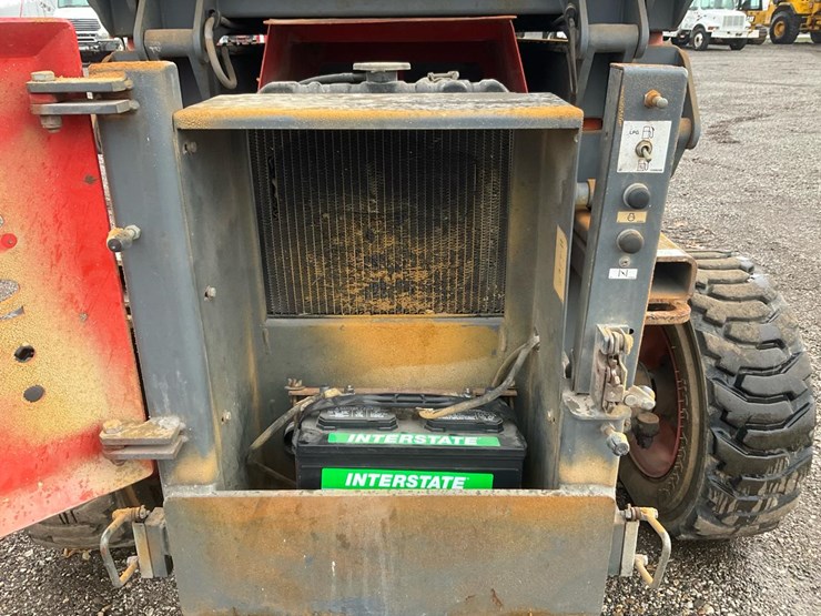 skyjack-sj7135rt-image-70